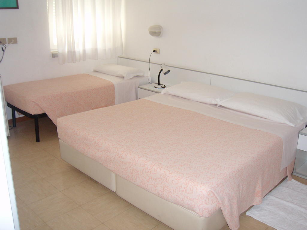Hotel Villa Carla Grado Quarto foto